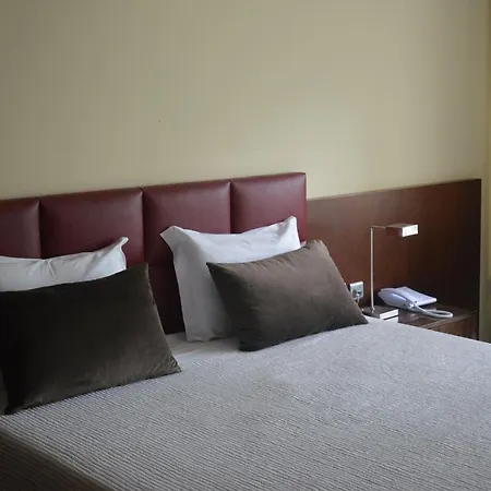 Hotel Santana &