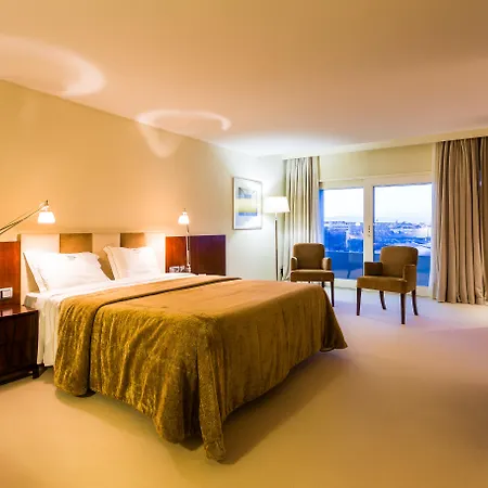 Hotel Santana & 4*