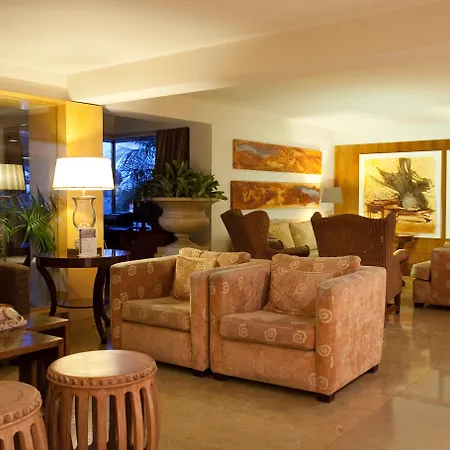 Hotel Santana &